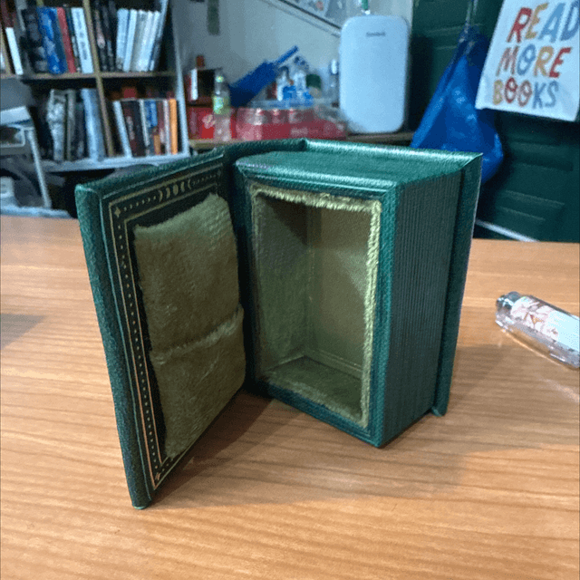 Book Ring Box