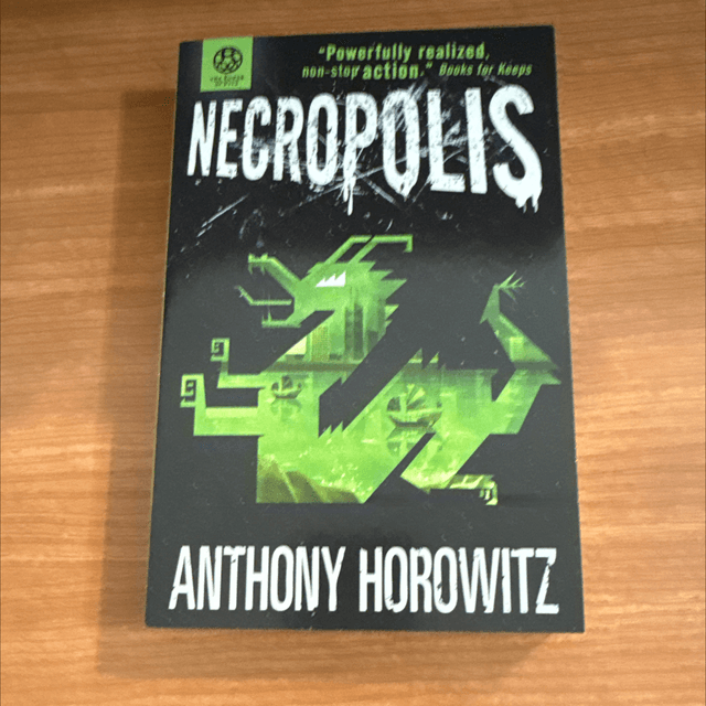 Mecropolis 